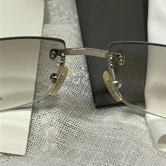 Dolce & Gabbana clear frame light sunglasses with case - Picture 5 of 10